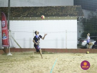 
<a style='margin-left: 5px;' class='btn btn-xs btn-social btn-facebook' href='https://www.facebook.com/sharer/sharer.php?u=https://www.boladovale.com.br/imgs/800-800-90/conteudo/fotos/1529/img0063.jpg' rel='popup' data-width='500' data-height='400'><i class='fa fa-facebook'></i>Compartilhar <span class='hidden-xs'>no Facebook</span>
</a> 
<a class='btn btn-default btn-xs' target='_blank' href='imgs/800-800-90/conteudo/fotos/1529/img0063.jpg'>
<span class='glyphicon glyphicon-cloud-download'></span> Salvar
</a> 
<span></span>