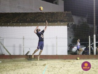 
<a style='margin-left: 5px;' class='btn btn-xs btn-social btn-facebook' href='https://www.facebook.com/sharer/sharer.php?u=https://www.boladovale.com.br/imgs/800-800-90/conteudo/fotos/1529/img0066.jpg' rel='popup' data-width='500' data-height='400'><i class='fa fa-facebook'></i>Compartilhar <span class='hidden-xs'>no Facebook</span>
</a> 
<a class='btn btn-default btn-xs' target='_blank' href='imgs/800-800-90/conteudo/fotos/1529/img0066.jpg'>
<span class='glyphicon glyphicon-cloud-download'></span> Salvar
</a> 
<span></span>
