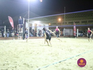 
<a style='margin-left: 5px;' class='btn btn-xs btn-social btn-facebook' href='https://www.facebook.com/sharer/sharer.php?u=https://www.boladovale.com.br/imgs/800-800-90/conteudo/fotos/1529/img0079.jpg' rel='popup' data-width='500' data-height='400'><i class='fa fa-facebook'></i>Compartilhar <span class='hidden-xs'>no Facebook</span>
</a> 
<a class='btn btn-default btn-xs' target='_blank' href='imgs/800-800-90/conteudo/fotos/1529/img0079.jpg'>
<span class='glyphicon glyphicon-cloud-download'></span> Salvar
</a> 
<span></span>