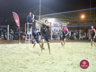 
<a style='margin-left: 5px;' class='btn btn-xs btn-social btn-facebook' href='https://www.facebook.com/sharer/sharer.php?u=https://www.boladovale.com.br/imgs/800-800-90/conteudo/fotos/1529/img0088.jpg' rel='popup' data-width='500' data-height='400'><i class='fa fa-facebook'></i>Compartilhar <span class='hidden-xs'>no Facebook</span>
</a> 
<a class='btn btn-default btn-xs' target='_blank' href='imgs/800-800-90/conteudo/fotos/1529/img0088.jpg'>
<span class='glyphicon glyphicon-cloud-download'></span> Salvar
</a> 
<span></span>