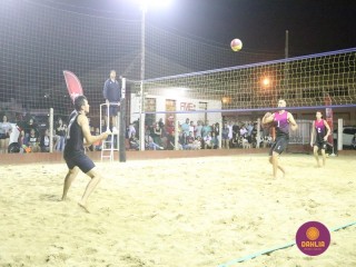 
<a style='margin-left: 5px;' class='btn btn-xs btn-social btn-facebook' href='https://www.facebook.com/sharer/sharer.php?u=https://www.boladovale.com.br/imgs/800-800-90/conteudo/fotos/1529/img0095.jpg' rel='popup' data-width='500' data-height='400'><i class='fa fa-facebook'></i>Compartilhar <span class='hidden-xs'>no Facebook</span>
</a> 
<a class='btn btn-default btn-xs' target='_blank' href='imgs/800-800-90/conteudo/fotos/1529/img0095.jpg'>
<span class='glyphicon glyphicon-cloud-download'></span> Salvar
</a> 
<span></span>