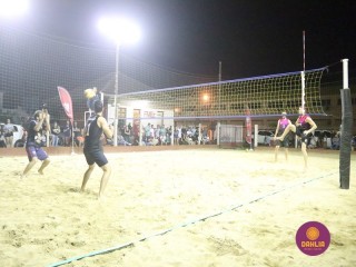 
<a style='margin-left: 5px;' class='btn btn-xs btn-social btn-facebook' href='https://www.facebook.com/sharer/sharer.php?u=https://www.boladovale.com.br/imgs/800-800-90/conteudo/fotos/1529/img0099.jpg' rel='popup' data-width='500' data-height='400'><i class='fa fa-facebook'></i>Compartilhar <span class='hidden-xs'>no Facebook</span>
</a> 
<a class='btn btn-default btn-xs' target='_blank' href='imgs/800-800-90/conteudo/fotos/1529/img0099.jpg'>
<span class='glyphicon glyphicon-cloud-download'></span> Salvar
</a> 
<span></span>