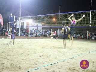 
<a style='margin-left: 5px;' class='btn btn-xs btn-social btn-facebook' href='https://www.facebook.com/sharer/sharer.php?u=https://www.boladovale.com.br/imgs/800-800-90/conteudo/fotos/1529/img0105.jpg' rel='popup' data-width='500' data-height='400'><i class='fa fa-facebook'></i>Compartilhar <span class='hidden-xs'>no Facebook</span>
</a> 
<a class='btn btn-default btn-xs' target='_blank' href='imgs/800-800-90/conteudo/fotos/1529/img0105.jpg'>
<span class='glyphicon glyphicon-cloud-download'></span> Salvar
</a> 
<span></span>
