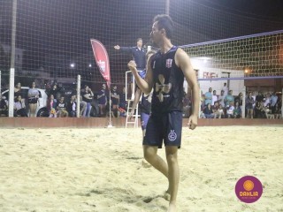 
<a style='margin-left: 5px;' class='btn btn-xs btn-social btn-facebook' href='https://www.facebook.com/sharer/sharer.php?u=https://www.boladovale.com.br/imgs/800-800-90/conteudo/fotos/1529/img0112.jpg' rel='popup' data-width='500' data-height='400'><i class='fa fa-facebook'></i>Compartilhar <span class='hidden-xs'>no Facebook</span>
</a> 
<a class='btn btn-default btn-xs' target='_blank' href='imgs/800-800-90/conteudo/fotos/1529/img0112.jpg'>
<span class='glyphicon glyphicon-cloud-download'></span> Salvar
</a> 
<span></span>