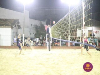 
<a style='margin-left: 5px;' class='btn btn-xs btn-social btn-facebook' href='https://www.facebook.com/sharer/sharer.php?u=https://www.boladovale.com.br/imgs/800-800-90/conteudo/fotos/1529/img0128.jpg' rel='popup' data-width='500' data-height='400'><i class='fa fa-facebook'></i>Compartilhar <span class='hidden-xs'>no Facebook</span>
</a> 
<a class='btn btn-default btn-xs' target='_blank' href='imgs/800-800-90/conteudo/fotos/1529/img0128.jpg'>
<span class='glyphicon glyphicon-cloud-download'></span> Salvar
</a> 
<span></span>