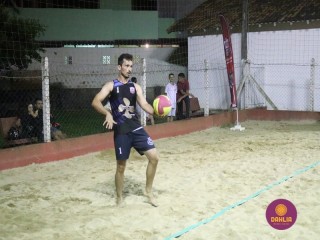 
<a style='margin-left: 5px;' class='btn btn-xs btn-social btn-facebook' href='https://www.facebook.com/sharer/sharer.php?u=https://www.boladovale.com.br/imgs/800-800-90/conteudo/fotos/1529/img0130.jpg' rel='popup' data-width='500' data-height='400'><i class='fa fa-facebook'></i>Compartilhar <span class='hidden-xs'>no Facebook</span>
</a> 
<a class='btn btn-default btn-xs' target='_blank' href='imgs/800-800-90/conteudo/fotos/1529/img0130.jpg'>
<span class='glyphicon glyphicon-cloud-download'></span> Salvar
</a> 
<span></span>