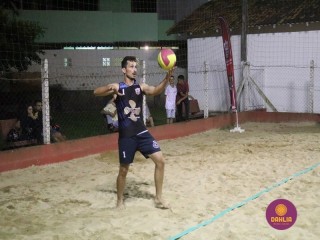 
<a style='margin-left: 5px;' class='btn btn-xs btn-social btn-facebook' href='https://www.facebook.com/sharer/sharer.php?u=https://www.boladovale.com.br/imgs/800-800-90/conteudo/fotos/1529/img0131.jpg' rel='popup' data-width='500' data-height='400'><i class='fa fa-facebook'></i>Compartilhar <span class='hidden-xs'>no Facebook</span>
</a> 
<a class='btn btn-default btn-xs' target='_blank' href='imgs/800-800-90/conteudo/fotos/1529/img0131.jpg'>
<span class='glyphicon glyphicon-cloud-download'></span> Salvar
</a> 
<span></span>