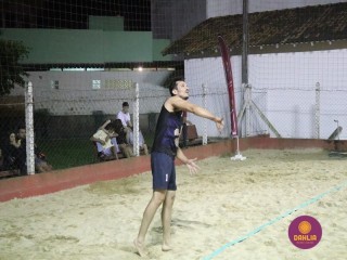 
<a style='margin-left: 5px;' class='btn btn-xs btn-social btn-facebook' href='https://www.facebook.com/sharer/sharer.php?u=https://www.boladovale.com.br/imgs/800-800-90/conteudo/fotos/1529/img0136.jpg' rel='popup' data-width='500' data-height='400'><i class='fa fa-facebook'></i>Compartilhar <span class='hidden-xs'>no Facebook</span>
</a> 
<a class='btn btn-default btn-xs' target='_blank' href='imgs/800-800-90/conteudo/fotos/1529/img0136.jpg'>
<span class='glyphicon glyphicon-cloud-download'></span> Salvar
</a> 
<span></span>