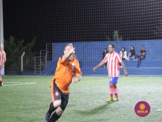 
<a style='margin-left: 5px;' class='btn btn-xs btn-social btn-facebook' href='https://www.facebook.com/sharer/sharer.php?u=https://www.boladovale.com.br/imgs/800-800-90/conteudo/fotos/1530/img0340.jpg' rel='popup' data-width='500' data-height='400'><i class='fa fa-facebook'></i>Compartilhar <span class='hidden-xs'>no Facebook</span>
</a> 
<a class='btn btn-default btn-xs' target='_blank' href='imgs/800-800-90/conteudo/fotos/1530/img0340.jpg'>
<span class='glyphicon glyphicon-cloud-download'></span> Salvar
</a> 
<span></span>