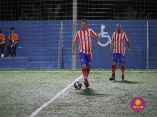 
<a style='margin-left: 5px;' class='btn btn-xs btn-social btn-facebook' href='https://www.facebook.com/sharer/sharer.php?u=https://www.boladovale.com.br/imgs/800-800-90/conteudo/fotos/1530/img0347.jpg' rel='popup' data-width='500' data-height='400'><i class='fa fa-facebook'></i>Compartilhar <span class='hidden-xs'>no Facebook</span>
</a> 
<a class='btn btn-default btn-xs' target='_blank' href='imgs/800-800-90/conteudo/fotos/1530/img0347.jpg'>
<span class='glyphicon glyphicon-cloud-download'></span> Salvar
</a> 
<span></span>