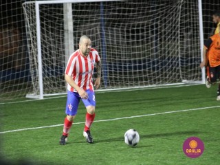 
<a style='margin-left: 5px;' class='btn btn-xs btn-social btn-facebook' href='https://www.facebook.com/sharer/sharer.php?u=https://www.boladovale.com.br/imgs/800-800-90/conteudo/fotos/1530/img0359.jpg' rel='popup' data-width='500' data-height='400'><i class='fa fa-facebook'></i>Compartilhar <span class='hidden-xs'>no Facebook</span>
</a> 
<a class='btn btn-default btn-xs' target='_blank' href='imgs/800-800-90/conteudo/fotos/1530/img0359.jpg'>
<span class='glyphicon glyphicon-cloud-download'></span> Salvar
</a> 
<span></span>