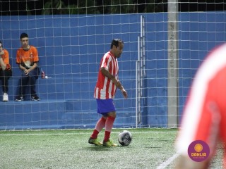 
<a style='margin-left: 5px;' class='btn btn-xs btn-social btn-facebook' href='https://www.facebook.com/sharer/sharer.php?u=https://www.boladovale.com.br/imgs/800-800-90/conteudo/fotos/1530/img0362.jpg' rel='popup' data-width='500' data-height='400'><i class='fa fa-facebook'></i>Compartilhar <span class='hidden-xs'>no Facebook</span>
</a> 
<a class='btn btn-default btn-xs' target='_blank' href='imgs/800-800-90/conteudo/fotos/1530/img0362.jpg'>
<span class='glyphicon glyphicon-cloud-download'></span> Salvar
</a> 
<span></span>
