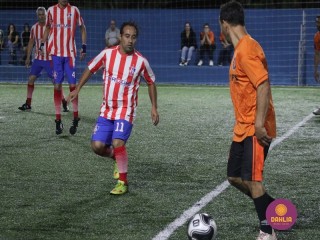 
<a style='margin-left: 5px;' class='btn btn-xs btn-social btn-facebook' href='https://www.facebook.com/sharer/sharer.php?u=https://www.boladovale.com.br/imgs/800-800-90/conteudo/fotos/1530/img0367.jpg' rel='popup' data-width='500' data-height='400'><i class='fa fa-facebook'></i>Compartilhar <span class='hidden-xs'>no Facebook</span>
</a> 
<a class='btn btn-default btn-xs' target='_blank' href='imgs/800-800-90/conteudo/fotos/1530/img0367.jpg'>
<span class='glyphicon glyphicon-cloud-download'></span> Salvar
</a> 
<span></span>