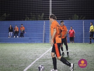
<a style='margin-left: 5px;' class='btn btn-xs btn-social btn-facebook' href='https://www.facebook.com/sharer/sharer.php?u=https://www.boladovale.com.br/imgs/800-800-90/conteudo/fotos/1530/img0368.jpg' rel='popup' data-width='500' data-height='400'><i class='fa fa-facebook'></i>Compartilhar <span class='hidden-xs'>no Facebook</span>
</a> 
<a class='btn btn-default btn-xs' target='_blank' href='imgs/800-800-90/conteudo/fotos/1530/img0368.jpg'>
<span class='glyphicon glyphicon-cloud-download'></span> Salvar
</a> 
<span></span>