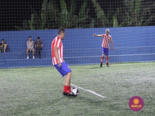 
<a style='margin-left: 5px;' class='btn btn-xs btn-social btn-facebook' href='https://www.facebook.com/sharer/sharer.php?u=https://www.boladovale.com.br/imgs/800-800-90/conteudo/fotos/1530/img0381.jpg' rel='popup' data-width='500' data-height='400'><i class='fa fa-facebook'></i>Compartilhar <span class='hidden-xs'>no Facebook</span>
</a> 
<a class='btn btn-default btn-xs' target='_blank' href='imgs/800-800-90/conteudo/fotos/1530/img0381.jpg'>
<span class='glyphicon glyphicon-cloud-download'></span> Salvar
</a> 
<span></span>