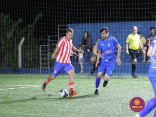 
<a style='margin-left: 5px;' class='btn btn-xs btn-social btn-facebook' href='https://www.facebook.com/sharer/sharer.php?u=https://www.boladovale.com.br/imgs/800-800-90/conteudo/fotos/1531/img0825.jpg' rel='popup' data-width='500' data-height='400'><i class='fa fa-facebook'></i>Compartilhar <span class='hidden-xs'>no Facebook</span>
</a> 
<a class='btn btn-default btn-xs' target='_blank' href='imgs/800-800-90/conteudo/fotos/1531/img0825.jpg'>
<span class='glyphicon glyphicon-cloud-download'></span> Salvar
</a> 
<span></span>
