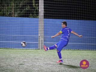 
<a style='margin-left: 5px;' class='btn btn-xs btn-social btn-facebook' href='https://www.facebook.com/sharer/sharer.php?u=https://www.boladovale.com.br/imgs/800-800-90/conteudo/fotos/1531/img0881.jpg' rel='popup' data-width='500' data-height='400'><i class='fa fa-facebook'></i>Compartilhar <span class='hidden-xs'>no Facebook</span>
</a> 
<a class='btn btn-default btn-xs' target='_blank' href='imgs/800-800-90/conteudo/fotos/1531/img0881.jpg'>
<span class='glyphicon glyphicon-cloud-download'></span> Salvar
</a> 
<span></span>