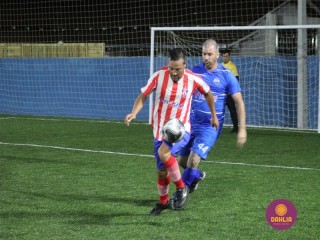 
<a style='margin-left: 5px;' class='btn btn-xs btn-social btn-facebook' href='https://www.facebook.com/sharer/sharer.php?u=https://www.boladovale.com.br/imgs/800-800-90/conteudo/fotos/1531/img0930.jpg' rel='popup' data-width='500' data-height='400'><i class='fa fa-facebook'></i>Compartilhar <span class='hidden-xs'>no Facebook</span>
</a> 
<a class='btn btn-default btn-xs' target='_blank' href='imgs/800-800-90/conteudo/fotos/1531/img0930.jpg'>
<span class='glyphicon glyphicon-cloud-download'></span> Salvar
</a> 
<span></span>