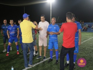 
<a style='margin-left: 5px;' class='btn btn-xs btn-social btn-facebook' href='https://www.facebook.com/sharer/sharer.php?u=https://www.boladovale.com.br/imgs/800-800-90/conteudo/fotos/1531/img0962.jpg' rel='popup' data-width='500' data-height='400'><i class='fa fa-facebook'></i>Compartilhar <span class='hidden-xs'>no Facebook</span>
</a> 
<a class='btn btn-default btn-xs' target='_blank' href='imgs/800-800-90/conteudo/fotos/1531/img0962.jpg'>
<span class='glyphicon glyphicon-cloud-download'></span> Salvar
</a> 
<span></span>