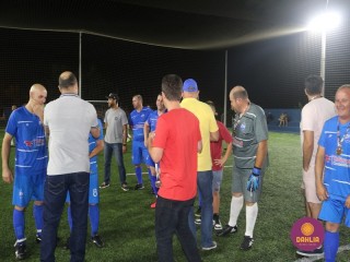 
<a style='margin-left: 5px;' class='btn btn-xs btn-social btn-facebook' href='https://www.facebook.com/sharer/sharer.php?u=https://www.boladovale.com.br/imgs/800-800-90/conteudo/fotos/1531/img0967.jpg' rel='popup' data-width='500' data-height='400'><i class='fa fa-facebook'></i>Compartilhar <span class='hidden-xs'>no Facebook</span>
</a> 
<a class='btn btn-default btn-xs' target='_blank' href='imgs/800-800-90/conteudo/fotos/1531/img0967.jpg'>
<span class='glyphicon glyphicon-cloud-download'></span> Salvar
</a> 
<span></span>