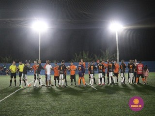 
<a style='margin-left: 5px;' class='btn btn-xs btn-social btn-facebook' href='https://www.facebook.com/sharer/sharer.php?u=https://www.boladovale.com.br/imgs/800-800-90/conteudo/fotos/1532/img1087.jpg' rel='popup' data-width='500' data-height='400'><i class='fa fa-facebook'></i>Compartilhar <span class='hidden-xs'>no Facebook</span>
</a> 
<a class='btn btn-default btn-xs' target='_blank' href='imgs/800-800-90/conteudo/fotos/1532/img1087.jpg'>
<span class='glyphicon glyphicon-cloud-download'></span> Salvar
</a> 
<span></span>