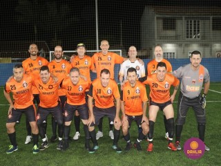 
<a style='margin-left: 5px;' class='btn btn-xs btn-social btn-facebook' href='https://www.facebook.com/sharer/sharer.php?u=https://www.boladovale.com.br/imgs/800-800-90/conteudo/fotos/1532/img1088.jpg' rel='popup' data-width='500' data-height='400'><i class='fa fa-facebook'></i>Compartilhar <span class='hidden-xs'>no Facebook</span>
</a> 
<a class='btn btn-default btn-xs' target='_blank' href='imgs/800-800-90/conteudo/fotos/1532/img1088.jpg'>
<span class='glyphicon glyphicon-cloud-download'></span> Salvar
</a> 
<span></span>
