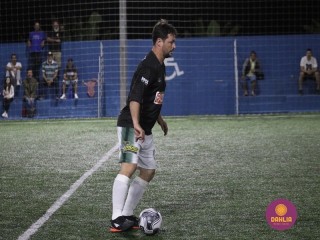 
<a style='margin-left: 5px;' class='btn btn-xs btn-social btn-facebook' href='https://www.facebook.com/sharer/sharer.php?u=https://www.boladovale.com.br/imgs/800-800-90/conteudo/fotos/1532/img1099.jpg' rel='popup' data-width='500' data-height='400'><i class='fa fa-facebook'></i>Compartilhar <span class='hidden-xs'>no Facebook</span>
</a> 
<a class='btn btn-default btn-xs' target='_blank' href='imgs/800-800-90/conteudo/fotos/1532/img1099.jpg'>
<span class='glyphicon glyphicon-cloud-download'></span> Salvar
</a> 
<span></span>