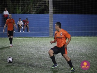 
<a style='margin-left: 5px;' class='btn btn-xs btn-social btn-facebook' href='https://www.facebook.com/sharer/sharer.php?u=https://www.boladovale.com.br/imgs/800-800-90/conteudo/fotos/1532/img1112.jpg' rel='popup' data-width='500' data-height='400'><i class='fa fa-facebook'></i>Compartilhar <span class='hidden-xs'>no Facebook</span>
</a> 
<a class='btn btn-default btn-xs' target='_blank' href='imgs/800-800-90/conteudo/fotos/1532/img1112.jpg'>
<span class='glyphicon glyphicon-cloud-download'></span> Salvar
</a> 
<span></span>