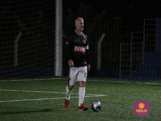 
<a style='margin-left: 5px;' class='btn btn-xs btn-social btn-facebook' href='https://www.facebook.com/sharer/sharer.php?u=https://www.boladovale.com.br/imgs/800-800-90/conteudo/fotos/1532/img1134.jpg' rel='popup' data-width='500' data-height='400'><i class='fa fa-facebook'></i>Compartilhar <span class='hidden-xs'>no Facebook</span>
</a> 
<a class='btn btn-default btn-xs' target='_blank' href='imgs/800-800-90/conteudo/fotos/1532/img1134.jpg'>
<span class='glyphicon glyphicon-cloud-download'></span> Salvar
</a> 
<span></span>