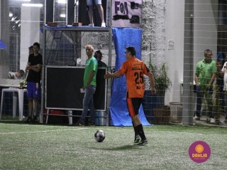 
<a style='margin-left: 5px;' class='btn btn-xs btn-social btn-facebook' href='https://www.facebook.com/sharer/sharer.php?u=https://www.boladovale.com.br/imgs/800-800-90/conteudo/fotos/1532/img1163.jpg' rel='popup' data-width='500' data-height='400'><i class='fa fa-facebook'></i>Compartilhar <span class='hidden-xs'>no Facebook</span>
</a> 
<a class='btn btn-default btn-xs' target='_blank' href='imgs/800-800-90/conteudo/fotos/1532/img1163.jpg'>
<span class='glyphicon glyphicon-cloud-download'></span> Salvar
</a> 
<span></span>