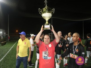 
<a style='margin-left: 5px;' class='btn btn-xs btn-social btn-facebook' href='https://www.facebook.com/sharer/sharer.php?u=https://www.boladovale.com.br/imgs/800-800-90/conteudo/fotos/1532/img1223.jpg' rel='popup' data-width='500' data-height='400'><i class='fa fa-facebook'></i>Compartilhar <span class='hidden-xs'>no Facebook</span>
</a> 
<a class='btn btn-default btn-xs' target='_blank' href='imgs/800-800-90/conteudo/fotos/1532/img1223.jpg'>
<span class='glyphicon glyphicon-cloud-download'></span> Salvar
</a> 
<span></span>