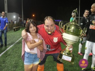 
<a style='margin-left: 5px;' class='btn btn-xs btn-social btn-facebook' href='https://www.facebook.com/sharer/sharer.php?u=https://www.boladovale.com.br/imgs/800-800-90/conteudo/fotos/1532/img1229.jpg' rel='popup' data-width='500' data-height='400'><i class='fa fa-facebook'></i>Compartilhar <span class='hidden-xs'>no Facebook</span>
</a> 
<a class='btn btn-default btn-xs' target='_blank' href='imgs/800-800-90/conteudo/fotos/1532/img1229.jpg'>
<span class='glyphicon glyphicon-cloud-download'></span> Salvar
</a> 
<span></span>