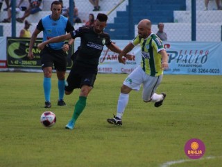 
<a style='margin-left: 5px;' class='btn btn-xs btn-social btn-facebook' href='https://www.facebook.com/sharer/sharer.php?u=https://www.boladovale.com.br/imgs/800-800-90/conteudo/fotos/1533/2-materia.jpg' rel='popup' data-width='500' data-height='400'><i class='fa fa-facebook'></i>Compartilhar <span class='hidden-xs'>no Facebook</span>
</a> 
<a class='btn btn-default btn-xs' target='_blank' href='imgs/800-800-90/conteudo/fotos/1533/2-materia.jpg'>
<span class='glyphicon glyphicon-cloud-download'></span> Salvar
</a> 
<span></span>