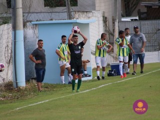 
<a style='margin-left: 5px;' class='btn btn-xs btn-social btn-facebook' href='https://www.facebook.com/sharer/sharer.php?u=https://www.boladovale.com.br/imgs/800-800-90/conteudo/fotos/1533/img4894.jpg' rel='popup' data-width='500' data-height='400'><i class='fa fa-facebook'></i>Compartilhar <span class='hidden-xs'>no Facebook</span>
</a> 
<a class='btn btn-default btn-xs' target='_blank' href='imgs/800-800-90/conteudo/fotos/1533/img4894.jpg'>
<span class='glyphicon glyphicon-cloud-download'></span> Salvar
</a> 
<span></span>