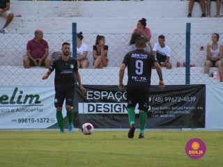 
<a style='margin-left: 5px;' class='btn btn-xs btn-social btn-facebook' href='https://www.facebook.com/sharer/sharer.php?u=https://www.boladovale.com.br/imgs/800-800-90/conteudo/fotos/1533/img4942.jpg' rel='popup' data-width='500' data-height='400'><i class='fa fa-facebook'></i>Compartilhar <span class='hidden-xs'>no Facebook</span>
</a> 
<a class='btn btn-default btn-xs' target='_blank' href='imgs/800-800-90/conteudo/fotos/1533/img4942.jpg'>
<span class='glyphicon glyphicon-cloud-download'></span> Salvar
</a> 
<span></span>