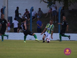 
<a style='margin-left: 5px;' class='btn btn-xs btn-social btn-facebook' href='https://www.facebook.com/sharer/sharer.php?u=https://www.boladovale.com.br/imgs/800-800-90/conteudo/fotos/1533/img4945.jpg' rel='popup' data-width='500' data-height='400'><i class='fa fa-facebook'></i>Compartilhar <span class='hidden-xs'>no Facebook</span>
</a> 
<a class='btn btn-default btn-xs' target='_blank' href='imgs/800-800-90/conteudo/fotos/1533/img4945.jpg'>
<span class='glyphicon glyphicon-cloud-download'></span> Salvar
</a> 
<span></span>