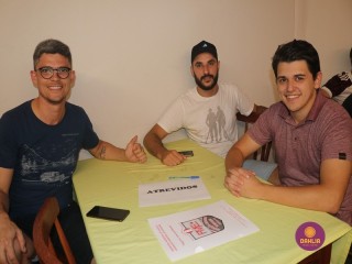 
<a style='margin-left: 5px;' class='btn btn-xs btn-social btn-facebook' href='https://www.facebook.com/sharer/sharer.php?u=https://www.boladovale.com.br/imgs/800-800-90/conteudo/fotos/1534/img5301.jpg' rel='popup' data-width='500' data-height='400'><i class='fa fa-facebook'></i>Compartilhar <span class='hidden-xs'>no Facebook</span>
</a> 
<a class='btn btn-default btn-xs' target='_blank' href='imgs/800-800-90/conteudo/fotos/1534/img5301.jpg'>
<span class='glyphicon glyphicon-cloud-download'></span> Salvar
</a> 
<span></span>