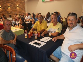 
<a style='margin-left: 5px;' class='btn btn-xs btn-social btn-facebook' href='https://www.facebook.com/sharer/sharer.php?u=https://www.boladovale.com.br/imgs/800-800-90/conteudo/fotos/1534/img5305.jpg' rel='popup' data-width='500' data-height='400'><i class='fa fa-facebook'></i>Compartilhar <span class='hidden-xs'>no Facebook</span>
</a> 
<a class='btn btn-default btn-xs' target='_blank' href='imgs/800-800-90/conteudo/fotos/1534/img5305.jpg'>
<span class='glyphicon glyphicon-cloud-download'></span> Salvar
</a> 
<span></span>