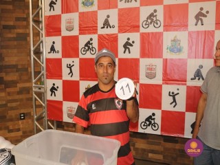 
<a style='margin-left: 5px;' class='btn btn-xs btn-social btn-facebook' href='https://www.facebook.com/sharer/sharer.php?u=https://www.boladovale.com.br/imgs/800-800-90/conteudo/fotos/1534/img5394.jpg' rel='popup' data-width='500' data-height='400'><i class='fa fa-facebook'></i>Compartilhar <span class='hidden-xs'>no Facebook</span>
</a> 
<a class='btn btn-default btn-xs' target='_blank' href='imgs/800-800-90/conteudo/fotos/1534/img5394.jpg'>
<span class='glyphicon glyphicon-cloud-download'></span> Salvar
</a> 
<span></span>