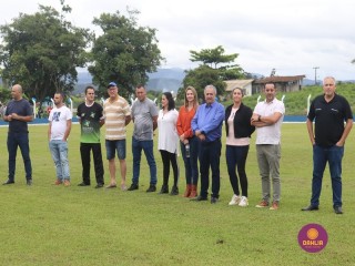 
<a style='margin-left: 5px;' class='btn btn-xs btn-social btn-facebook' href='https://www.facebook.com/sharer/sharer.php?u=https://www.boladovale.com.br/imgs/800-800-90/conteudo/fotos/1535/img7619.jpg' rel='popup' data-width='500' data-height='400'><i class='fa fa-facebook'></i>Compartilhar <span class='hidden-xs'>no Facebook</span>
</a> 
<a class='btn btn-default btn-xs' target='_blank' href='imgs/800-800-90/conteudo/fotos/1535/img7619.jpg'>
<span class='glyphicon glyphicon-cloud-download'></span> Salvar
</a> 
<span></span>