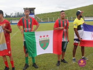
<a style='margin-left: 5px;' class='btn btn-xs btn-social btn-facebook' href='https://www.facebook.com/sharer/sharer.php?u=https://www.boladovale.com.br/imgs/800-800-90/conteudo/fotos/1535/img7629.jpg' rel='popup' data-width='500' data-height='400'><i class='fa fa-facebook'></i>Compartilhar <span class='hidden-xs'>no Facebook</span>
</a> 
<a class='btn btn-default btn-xs' target='_blank' href='imgs/800-800-90/conteudo/fotos/1535/img7629.jpg'>
<span class='glyphicon glyphicon-cloud-download'></span> Salvar
</a> 
<span></span>