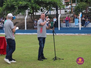 
<a style='margin-left: 5px;' class='btn btn-xs btn-social btn-facebook' href='https://www.facebook.com/sharer/sharer.php?u=https://www.boladovale.com.br/imgs/800-800-90/conteudo/fotos/1535/img7647.jpg' rel='popup' data-width='500' data-height='400'><i class='fa fa-facebook'></i>Compartilhar <span class='hidden-xs'>no Facebook</span>
</a> 
<a class='btn btn-default btn-xs' target='_blank' href='imgs/800-800-90/conteudo/fotos/1535/img7647.jpg'>
<span class='glyphicon glyphicon-cloud-download'></span> Salvar
</a> 
<span></span>