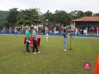 
<a style='margin-left: 5px;' class='btn btn-xs btn-social btn-facebook' href='https://www.facebook.com/sharer/sharer.php?u=https://www.boladovale.com.br/imgs/800-800-90/conteudo/fotos/1535/img7654.jpg' rel='popup' data-width='500' data-height='400'><i class='fa fa-facebook'></i>Compartilhar <span class='hidden-xs'>no Facebook</span>
</a> 
<a class='btn btn-default btn-xs' target='_blank' href='imgs/800-800-90/conteudo/fotos/1535/img7654.jpg'>
<span class='glyphicon glyphicon-cloud-download'></span> Salvar
</a> 
<span></span>