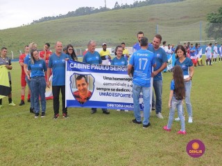 
<a style='margin-left: 5px;' class='btn btn-xs btn-social btn-facebook' href='https://www.facebook.com/sharer/sharer.php?u=https://www.boladovale.com.br/imgs/800-800-90/conteudo/fotos/1535/img7667.jpg' rel='popup' data-width='500' data-height='400'><i class='fa fa-facebook'></i>Compartilhar <span class='hidden-xs'>no Facebook</span>
</a> 
<a class='btn btn-default btn-xs' target='_blank' href='imgs/800-800-90/conteudo/fotos/1535/img7667.jpg'>
<span class='glyphicon glyphicon-cloud-download'></span> Salvar
</a> 
<span></span>