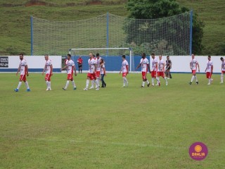 
<a style='margin-left: 5px;' class='btn btn-xs btn-social btn-facebook' href='https://www.facebook.com/sharer/sharer.php?u=https://www.boladovale.com.br/imgs/800-800-90/conteudo/fotos/1536/img7677.jpg' rel='popup' data-width='500' data-height='400'><i class='fa fa-facebook'></i>Compartilhar <span class='hidden-xs'>no Facebook</span>
</a> 
<a class='btn btn-default btn-xs' target='_blank' href='imgs/800-800-90/conteudo/fotos/1536/img7677.jpg'>
<span class='glyphicon glyphicon-cloud-download'></span> Salvar
</a> 
<span></span>