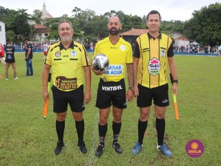 
<a style='margin-left: 5px;' class='btn btn-xs btn-social btn-facebook' href='https://www.facebook.com/sharer/sharer.php?u=https://www.boladovale.com.br/imgs/800-800-90/conteudo/fotos/1536/img7686.jpg' rel='popup' data-width='500' data-height='400'><i class='fa fa-facebook'></i>Compartilhar <span class='hidden-xs'>no Facebook</span>
</a> 
<a class='btn btn-default btn-xs' target='_blank' href='imgs/800-800-90/conteudo/fotos/1536/img7686.jpg'>
<span class='glyphicon glyphicon-cloud-download'></span> Salvar
</a> 
<span></span>