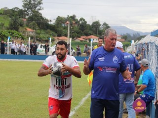 
<a style='margin-left: 5px;' class='btn btn-xs btn-social btn-facebook' href='https://www.facebook.com/sharer/sharer.php?u=https://www.boladovale.com.br/imgs/800-800-90/conteudo/fotos/1536/img7711.jpg' rel='popup' data-width='500' data-height='400'><i class='fa fa-facebook'></i>Compartilhar <span class='hidden-xs'>no Facebook</span>
</a> 
<a class='btn btn-default btn-xs' target='_blank' href='imgs/800-800-90/conteudo/fotos/1536/img7711.jpg'>
<span class='glyphicon glyphicon-cloud-download'></span> Salvar
</a> 
<span></span>