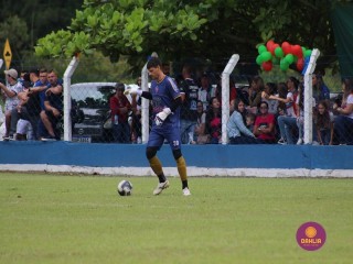 
<a style='margin-left: 5px;' class='btn btn-xs btn-social btn-facebook' href='https://www.facebook.com/sharer/sharer.php?u=https://www.boladovale.com.br/imgs/800-800-90/conteudo/fotos/1536/img7784.jpg' rel='popup' data-width='500' data-height='400'><i class='fa fa-facebook'></i>Compartilhar <span class='hidden-xs'>no Facebook</span>
</a> 
<a class='btn btn-default btn-xs' target='_blank' href='imgs/800-800-90/conteudo/fotos/1536/img7784.jpg'>
<span class='glyphicon glyphicon-cloud-download'></span> Salvar
</a> 
<span></span>
