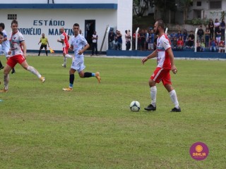 
<a style='margin-left: 5px;' class='btn btn-xs btn-social btn-facebook' href='https://www.facebook.com/sharer/sharer.php?u=https://www.boladovale.com.br/imgs/800-800-90/conteudo/fotos/1536/img7823.jpg' rel='popup' data-width='500' data-height='400'><i class='fa fa-facebook'></i>Compartilhar <span class='hidden-xs'>no Facebook</span>
</a> 
<a class='btn btn-default btn-xs' target='_blank' href='imgs/800-800-90/conteudo/fotos/1536/img7823.jpg'>
<span class='glyphicon glyphicon-cloud-download'></span> Salvar
</a> 
<span></span>