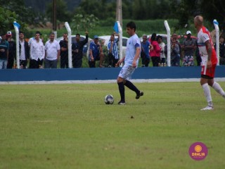
<a style='margin-left: 5px;' class='btn btn-xs btn-social btn-facebook' href='https://www.facebook.com/sharer/sharer.php?u=https://www.boladovale.com.br/imgs/800-800-90/conteudo/fotos/1536/img7908.jpg' rel='popup' data-width='500' data-height='400'><i class='fa fa-facebook'></i>Compartilhar <span class='hidden-xs'>no Facebook</span>
</a> 
<a class='btn btn-default btn-xs' target='_blank' href='imgs/800-800-90/conteudo/fotos/1536/img7908.jpg'>
<span class='glyphicon glyphicon-cloud-download'></span> Salvar
</a> 
<span></span>